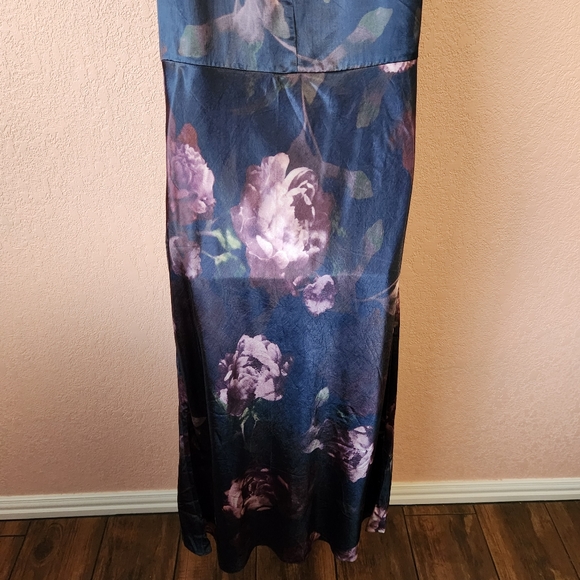 Vince Night Garden Square Neck Maxi Sleeveless Slip Dress - Picture 8 of 13